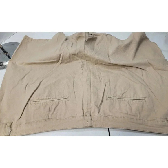 ELLOS KHAKI BEIGE CHINO SHORTS PLUS SIZE 24, INSEAM 5.5" - Picture 4 of 4